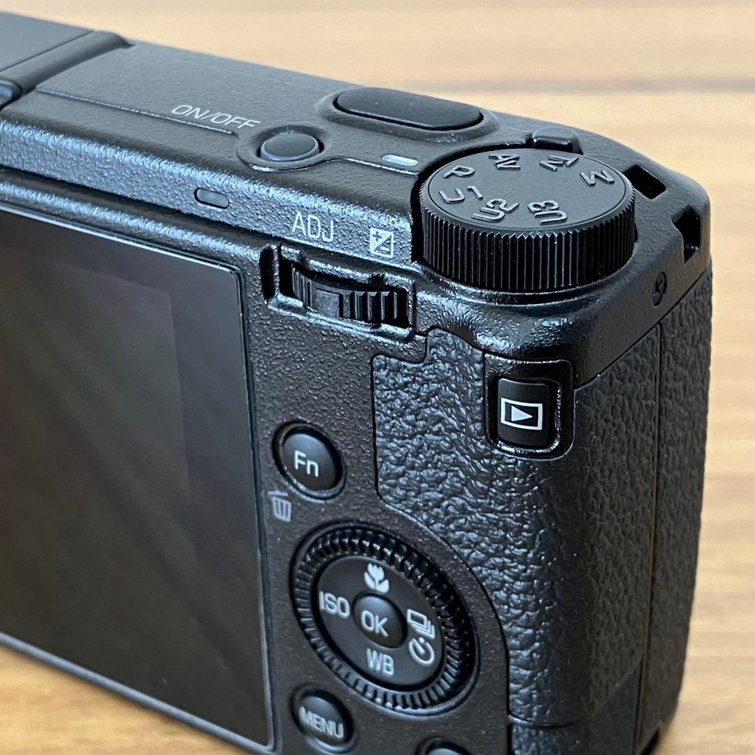 ショット数100以下！RICOH GRIIIx