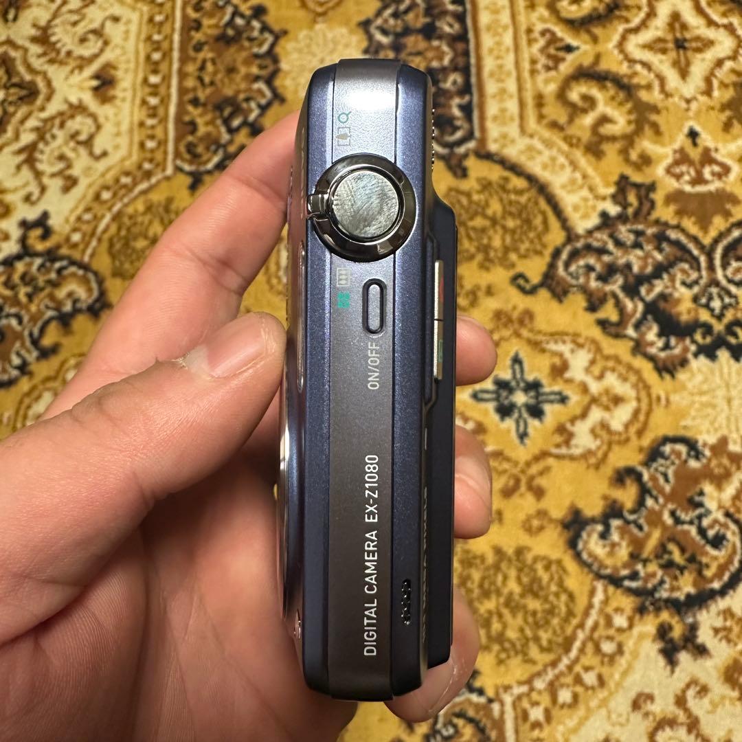 【新品未使用】CASIO EXILIM EX-Z1080 付属品完備