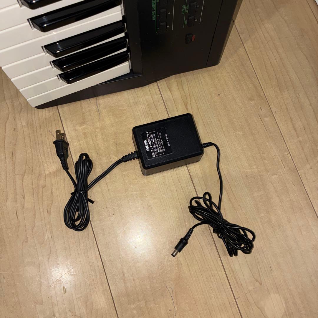 完動品　動作品　YAMAHA SY22 シンセサイザー　名機