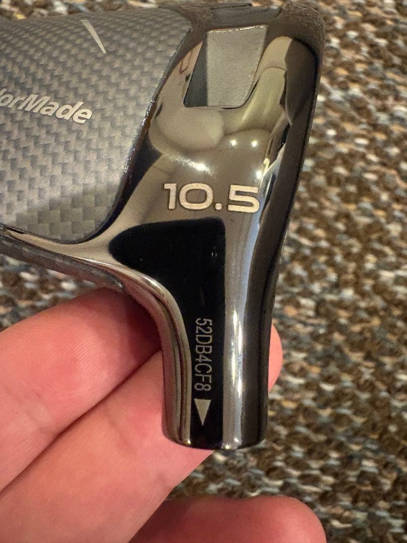 Qi35 10.5° ドライバー　テーラーメイド ヘッドのみ　ヘッドカバー付