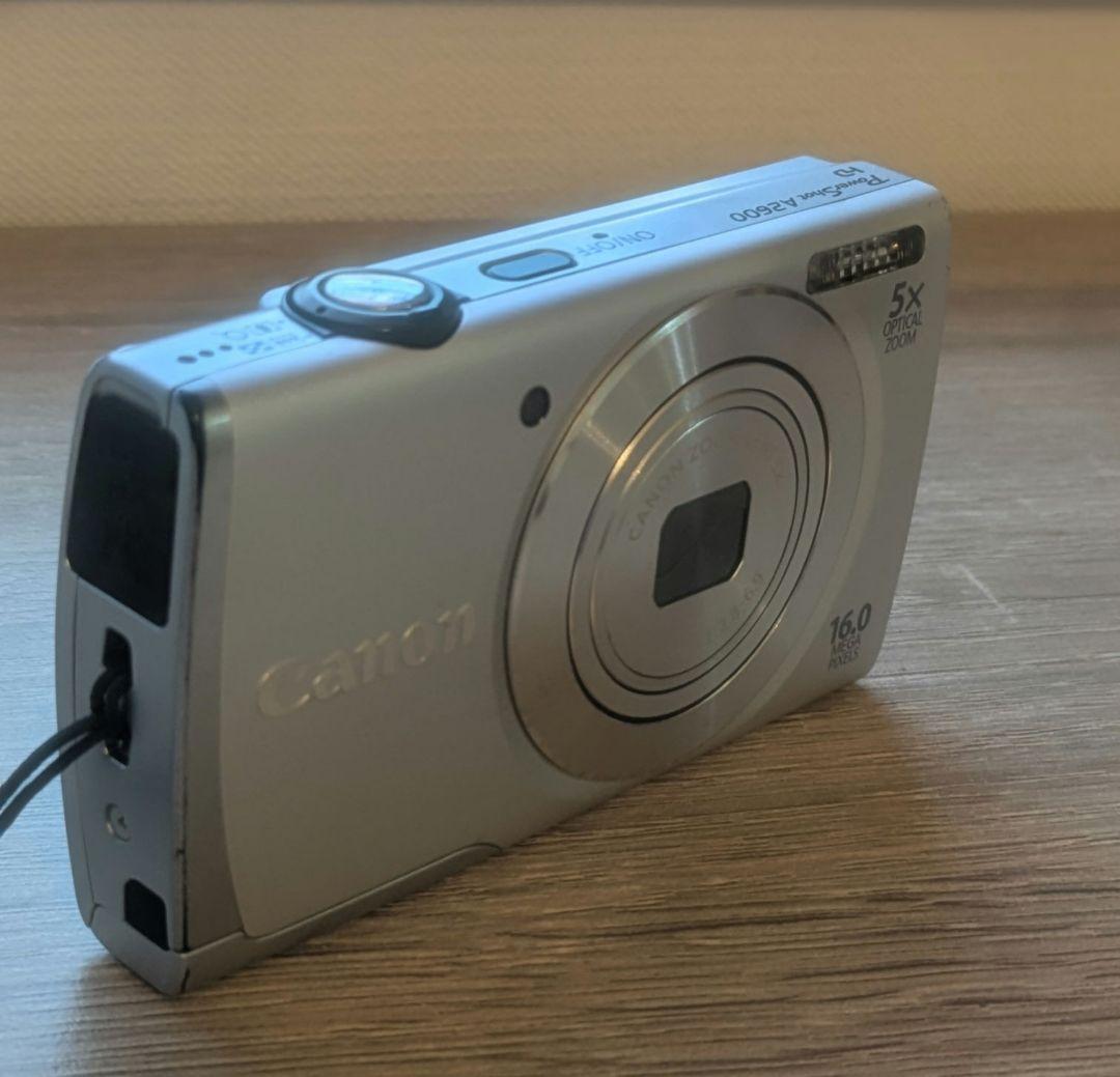 ♥限定お値下げ♥Canon PowerShot A2600 シルバー　光学5倍