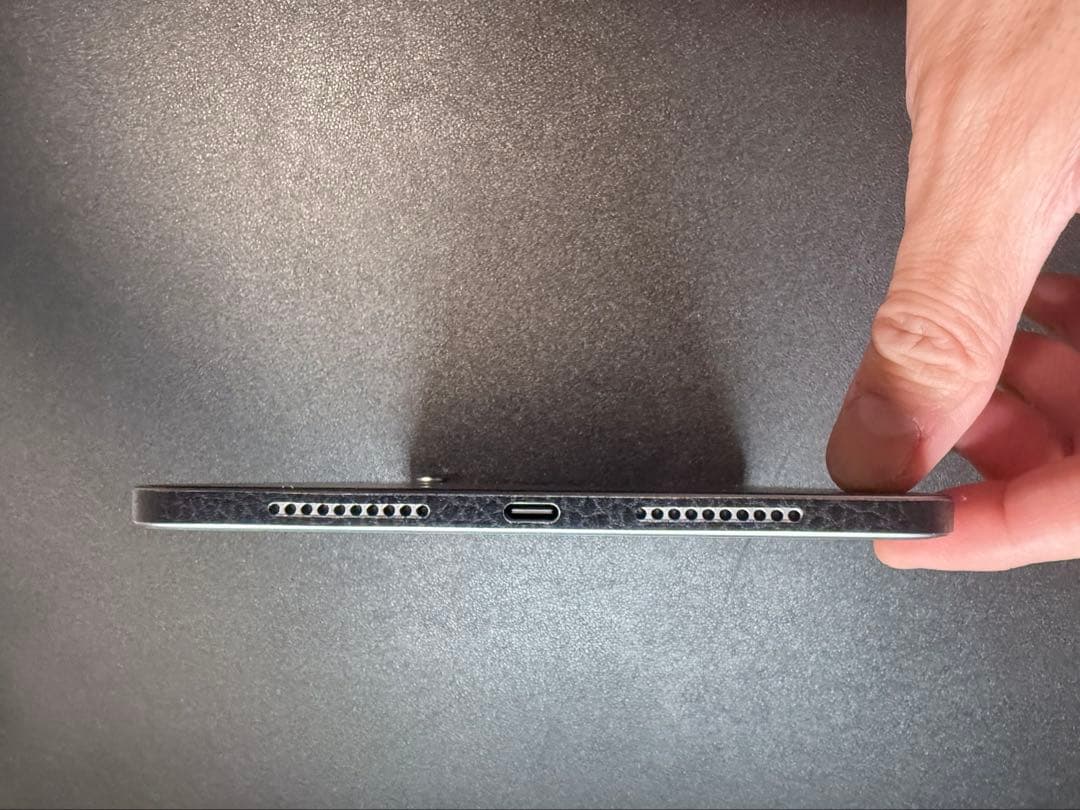 ipad mini 7 a17 wifiモデル 純正カバー付き 第7世代