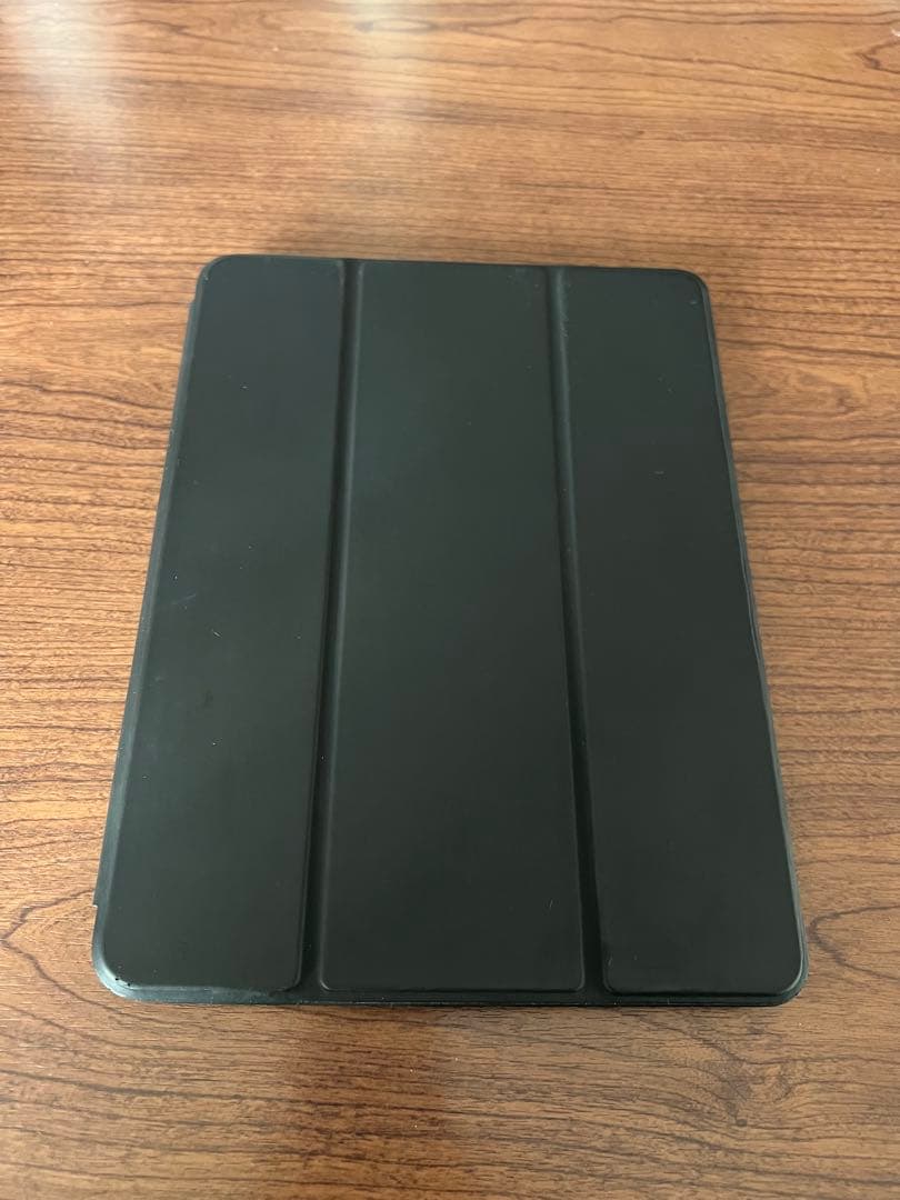 iPad第7世代 32GB Wi-Fiモデル スペースグレイ ※esrカバー付き