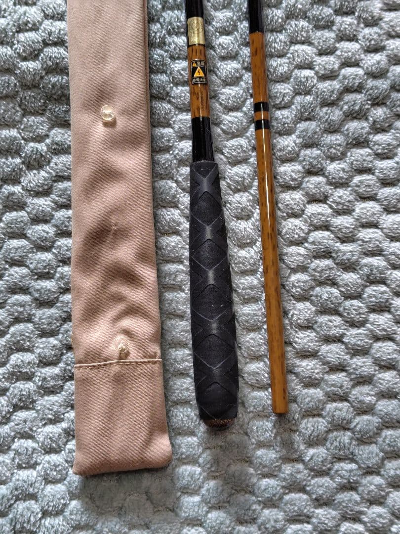 朱紋峰ヘラぶな釣り用ヘラ竿 シマノ嵐水13尺、15尺の２本になります