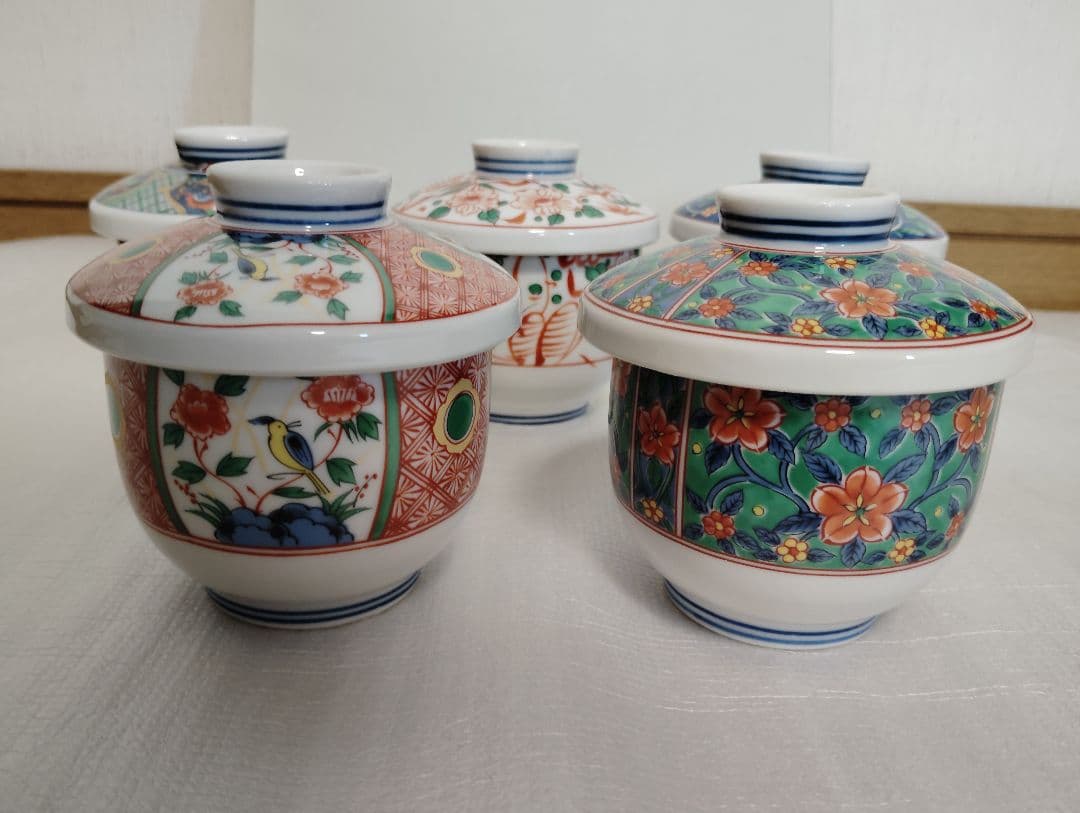 未使用　有田焼　南山窯　絵変わり　蓋付き碗揃　蒸し碗　　5客　茶碗蒸し　色絵