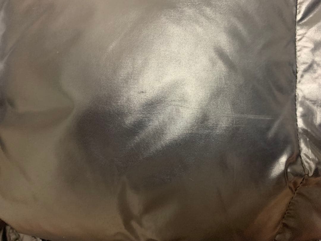 モンクレール、エベレスト(シャイニーブラック)、サイズ0。