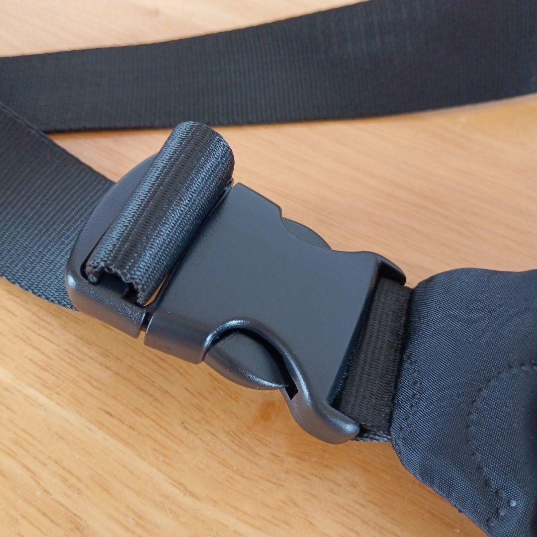 美品◆MARY QUANT ボディバッグ キルティング 花 デイジー ブラック