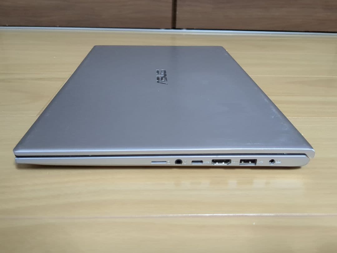 VivoBook X512DA Ryzen 7 8GBメモリ・256GBSSD