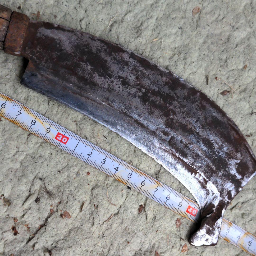 キャンプにねー　ナタ( ꈍᴗꈍ)○勘と有ります、　刃は15cm位です(✿^‿^)