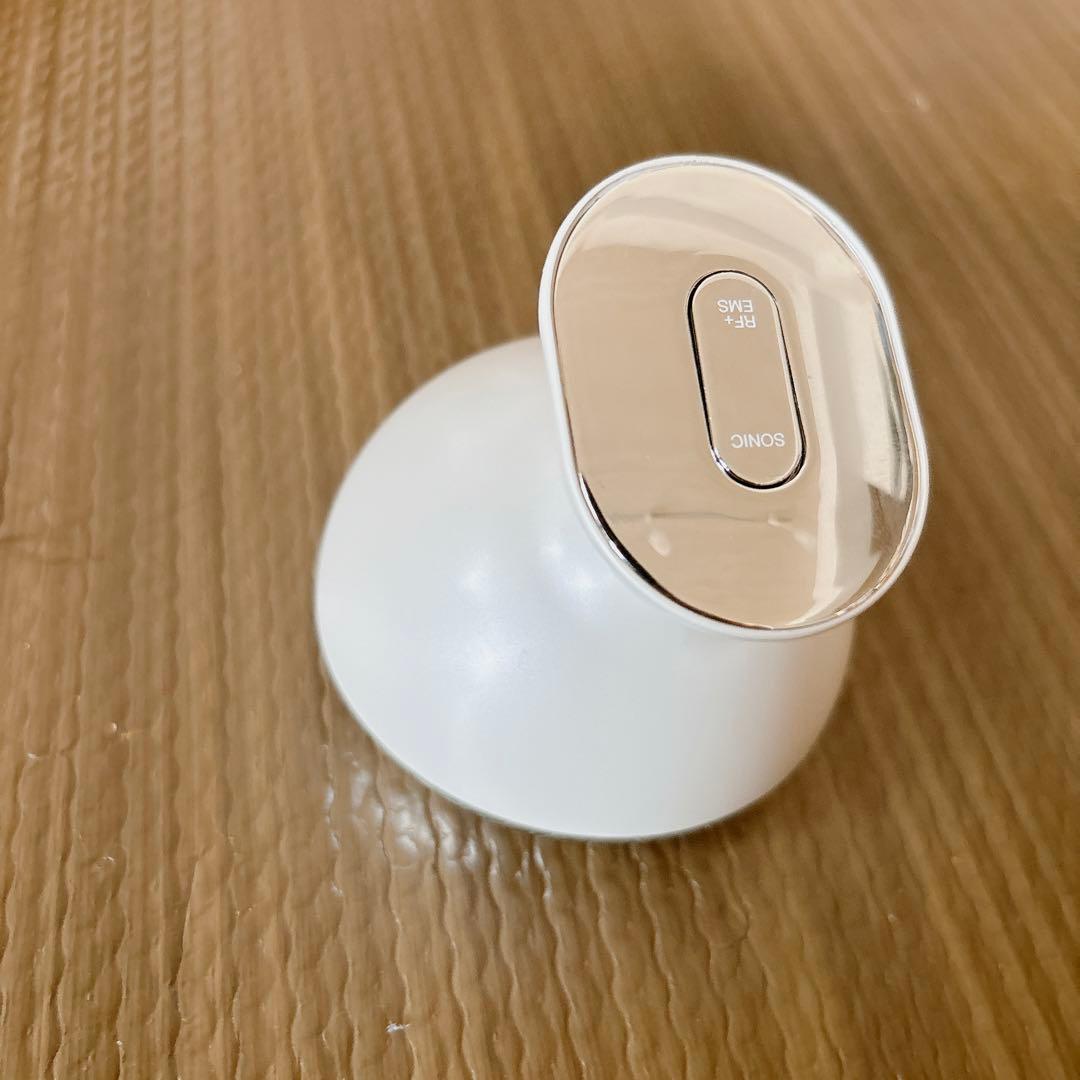 ⭐️(再)美顔器　振動 LED搭載 1台多役 5種類モード 3段階強