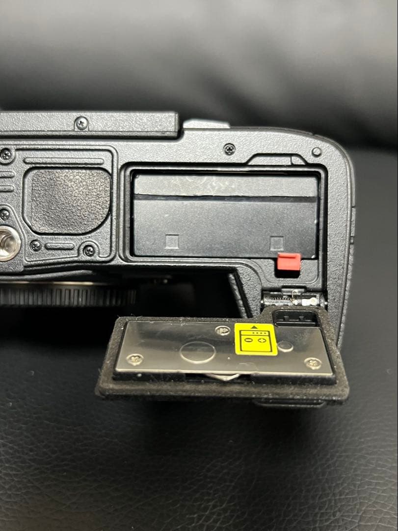 【美品】OLYMPUS OM-D E-M1 Mark III本体 RRS