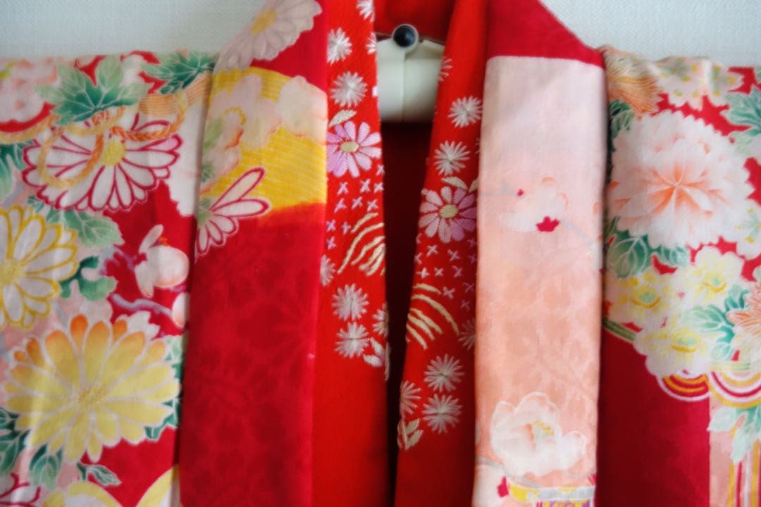 アンティーク四つ身　子ども着物　七五三　お雛祭りに　市松に花薬玉　大正ロマン