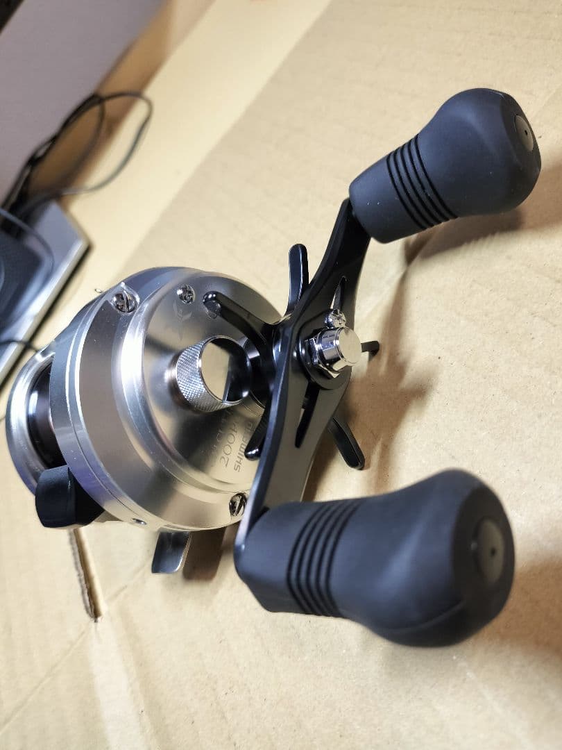 SHIMANO OCEA CALCUTTA 200PG ベイトリール　シマノ