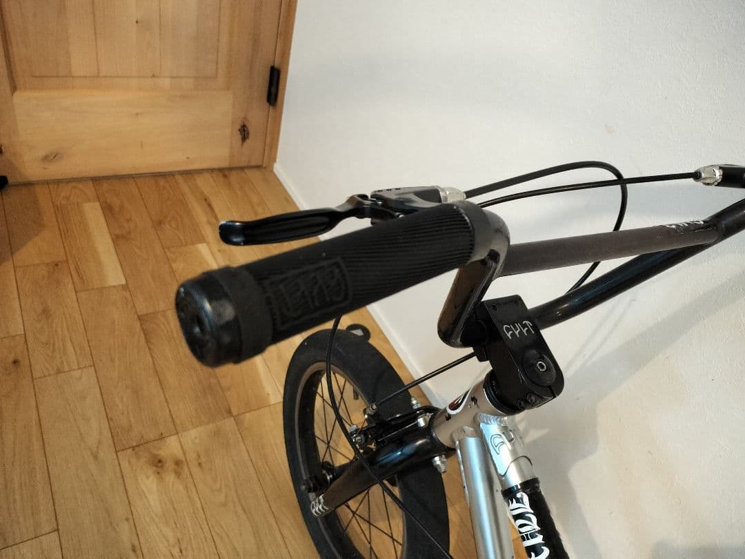 BMX 16インチ cult