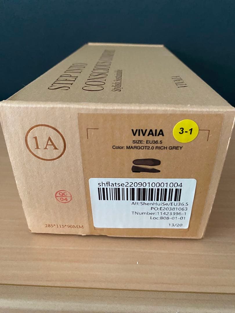 VIVAIA Margot Walker スクエアトゥフラットシューズ　36.5