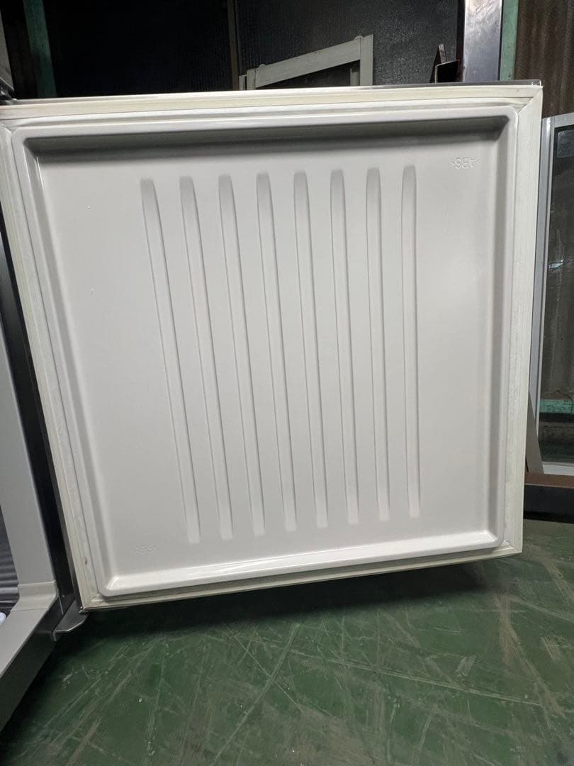 2013年 ホシザキ縦型冷凍庫 100V