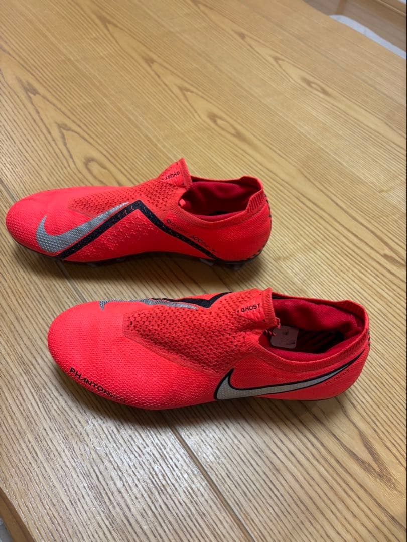 NIKE PHANTOM レッド サッカーシューズ