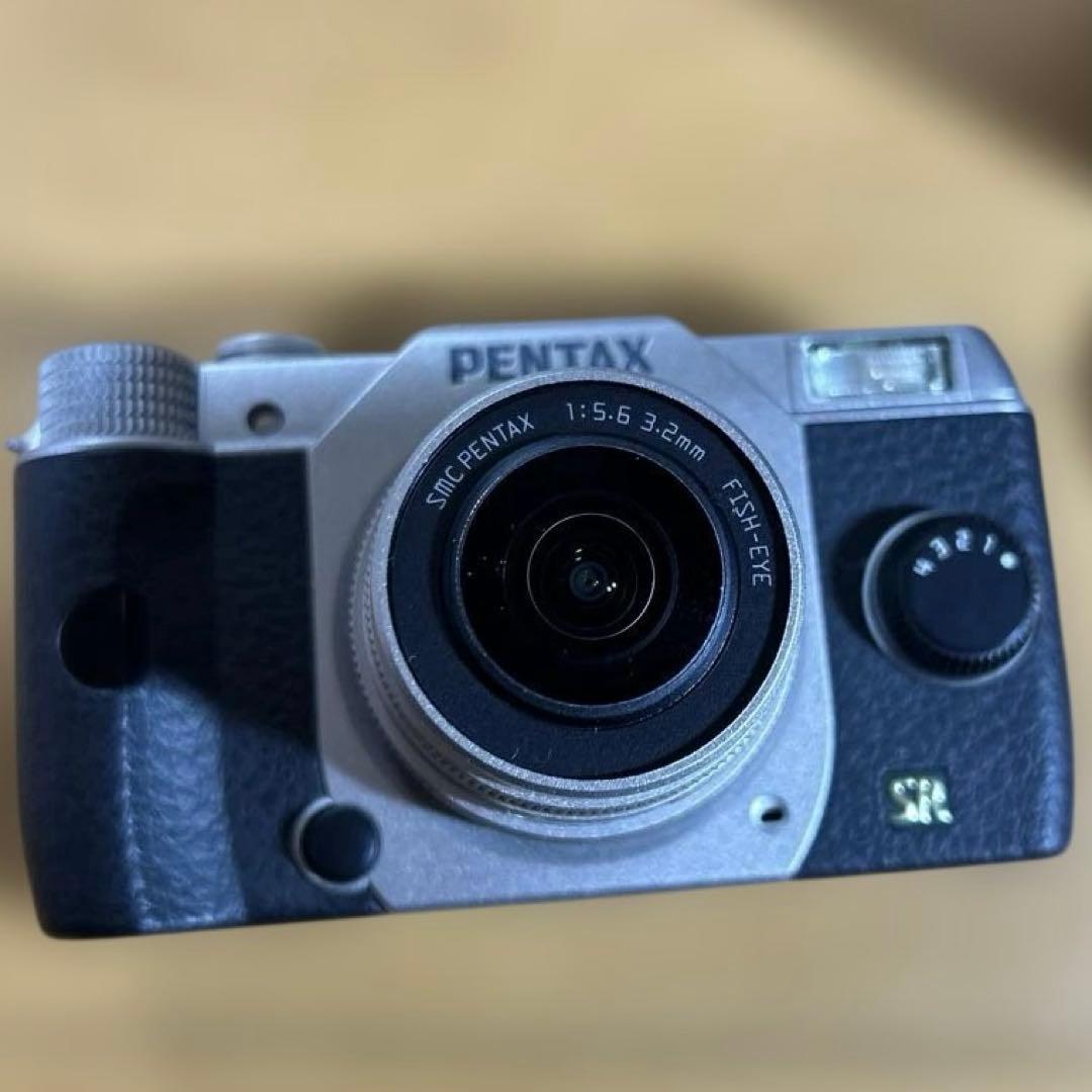 PENTAX Q7【中古品】充電器バッテリーデジタル一眼レフ レンズ3本付き