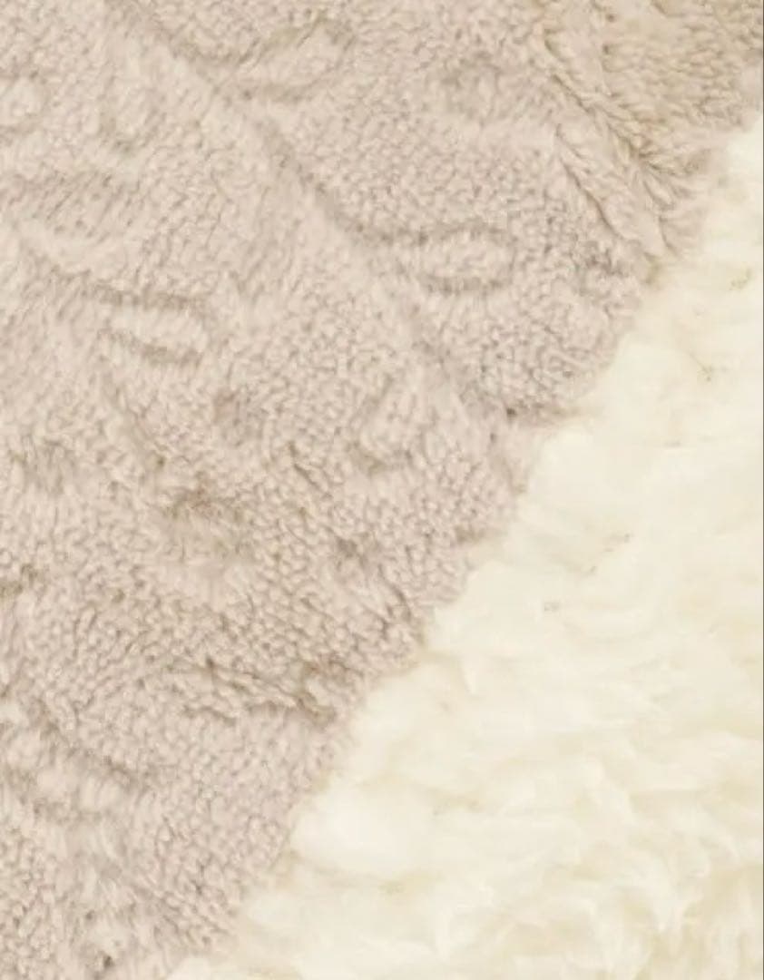 アフタヌーンティーリビング リラックスクッション３つセット ピンク２ベージュ１