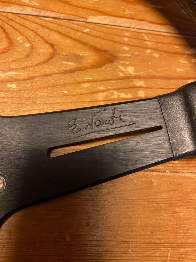 E.Nardi 3スポークナルディステアリング 本体