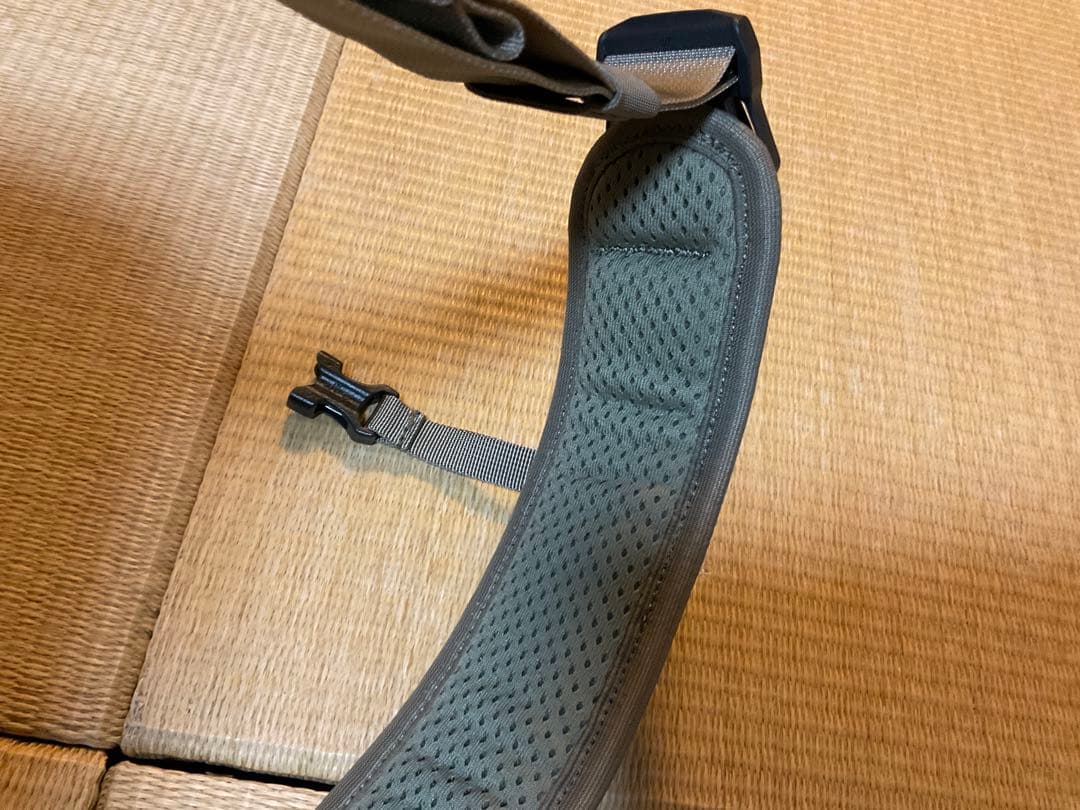 SIMMS スリングパック