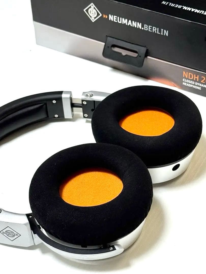 NEUMANN NDH 20 ノイマン　密閉型