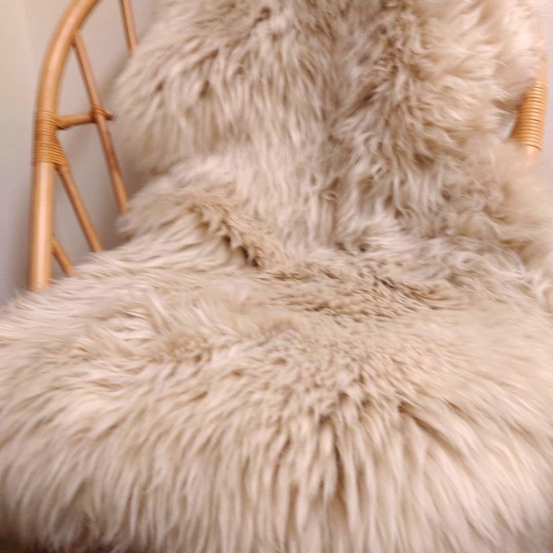 シープスキン　ネイチャーコレクション　ムートン　ラムファー　毛皮カバー