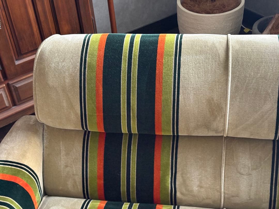 希少　二人掛けソファ ファブリックソファ　レトロ　ストライプソファ　SZ