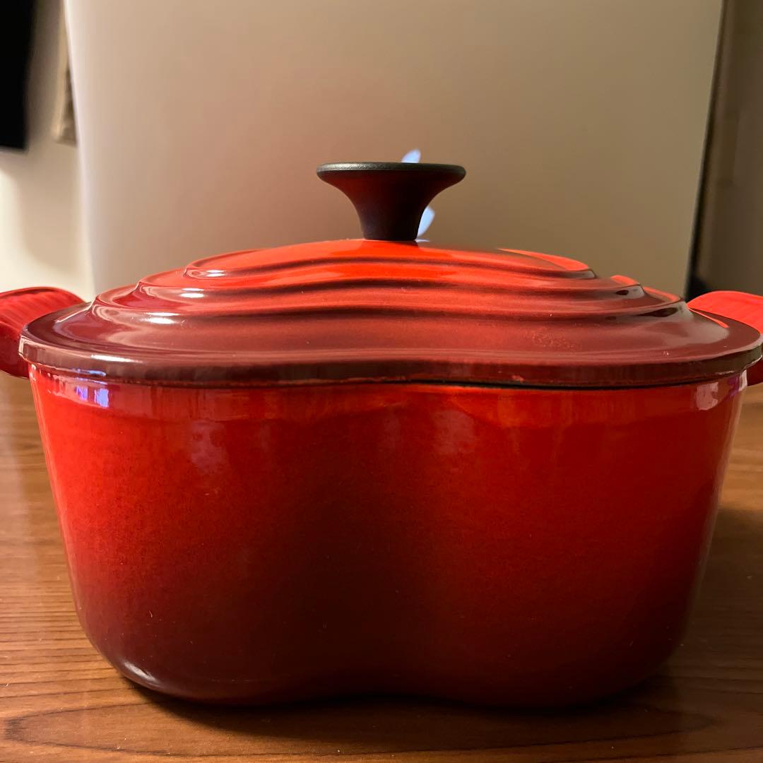 Le Creuset ル・クルーゼ　ココットダムール　ハート型　両手鍋 赤