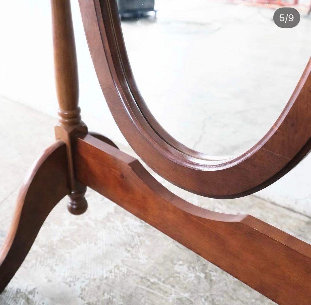 ろくろ脚のオーバルスタンドミラー　鏡