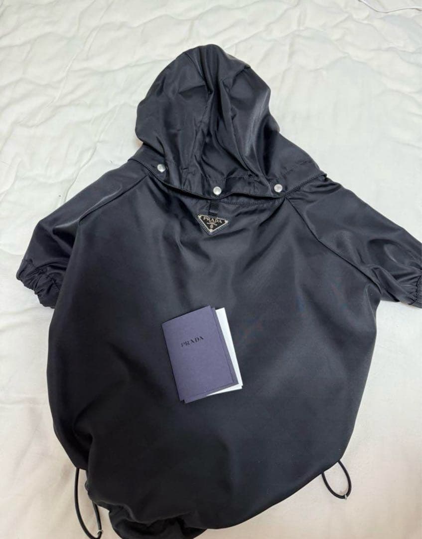 PRADA フード付きドッグレインコート【美品】