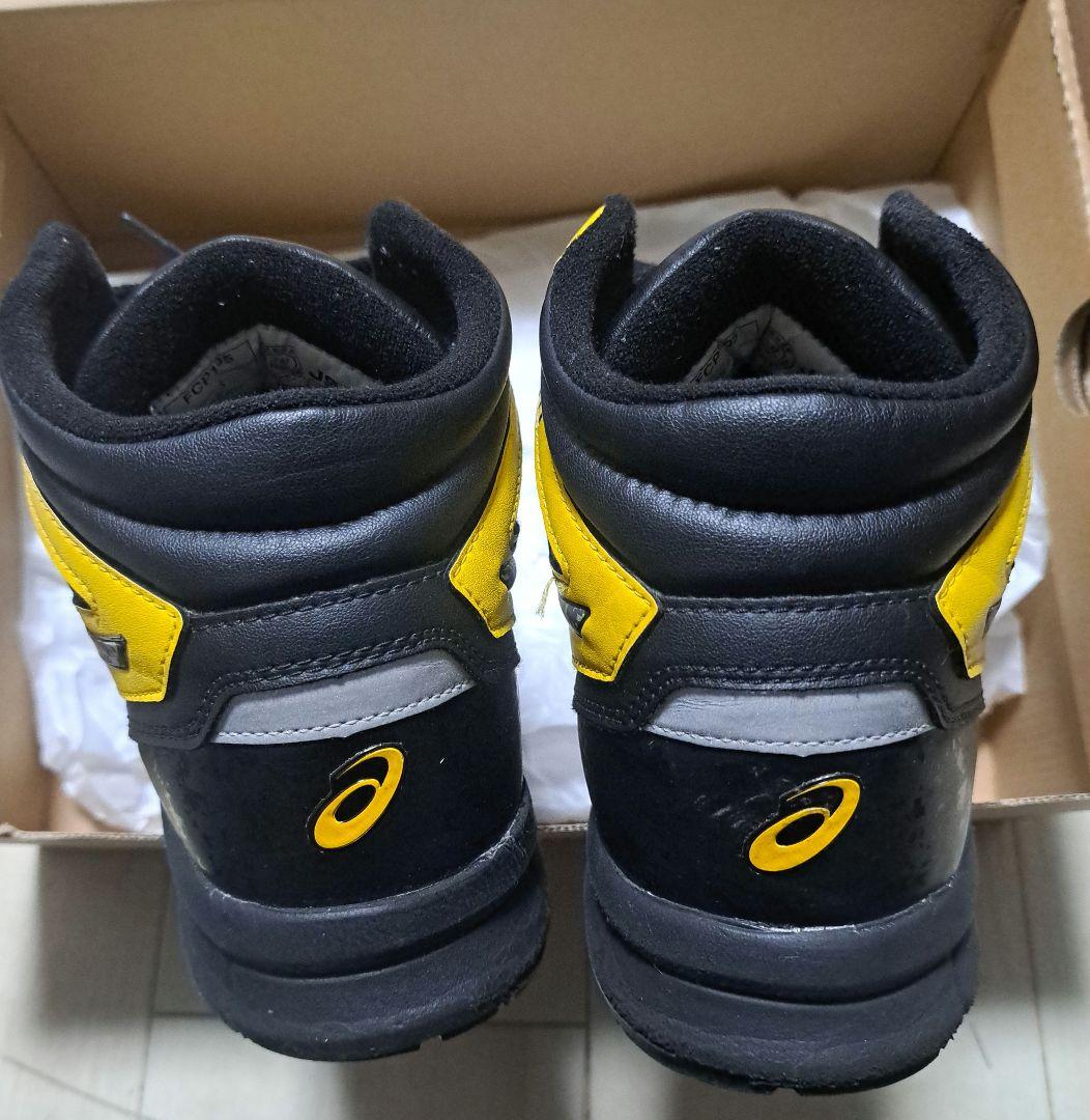 【美品】アシックス安全靴ハイカット CP105 イエロー×シルバー