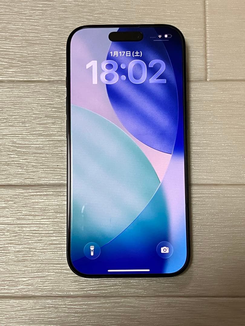 値下げしました。iPhone16Pro ブラックチタニウム本体 バッテリー98%