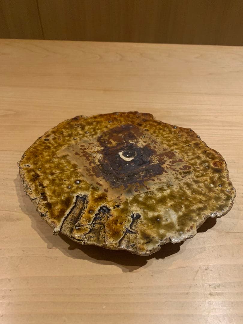 希少 中島勝乃利 作 織部/鉄釉 刻文大皿（20cm）瀬戸 作家物