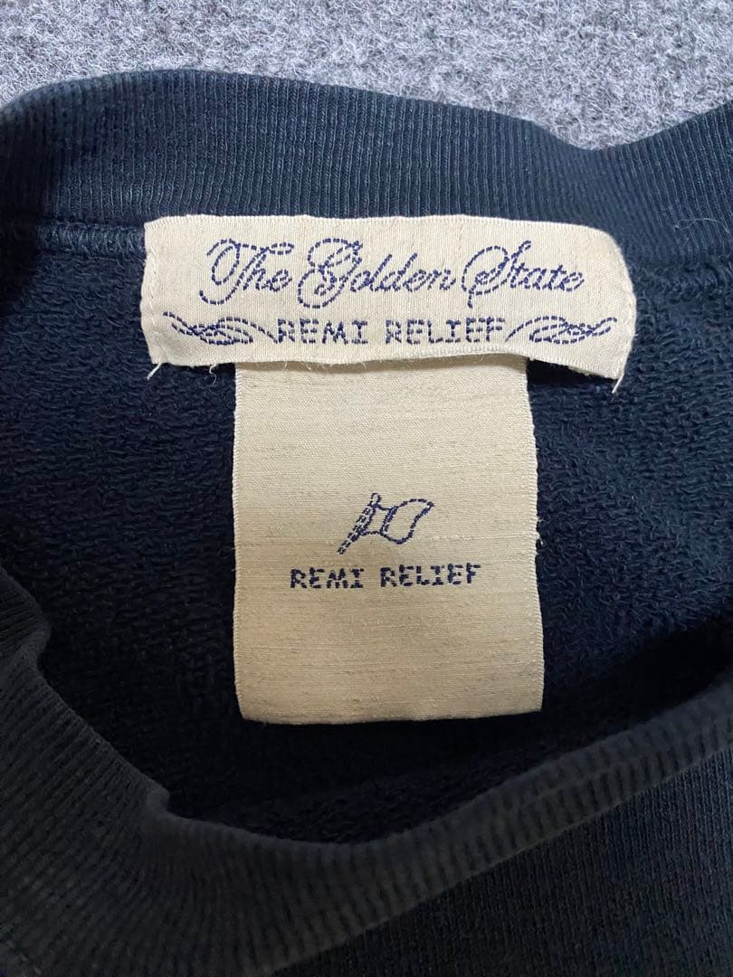 remi relief レミレリーフ スウェット　 Lサイズ