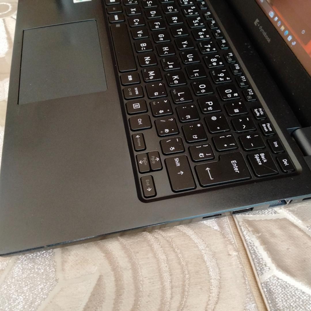 東芝 11世代 i5 1135G7/１３インチ/8G 256G FHD