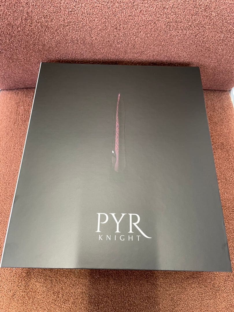 専用です！！！新品未使用　PYR パイラナイト　美顔　全身痩身機器