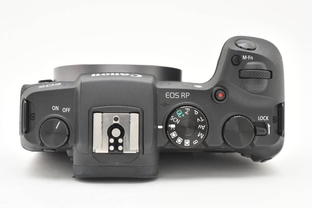 美品 Canon EOS RP ボディ S数4000回以下