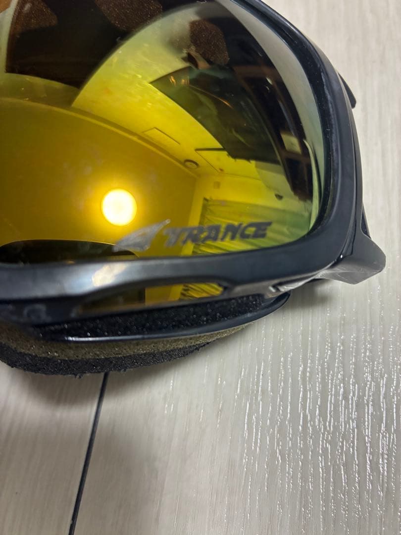 【極美品】スノーボード小物一式 グローブ、ニット帽、ゴーグル　セット