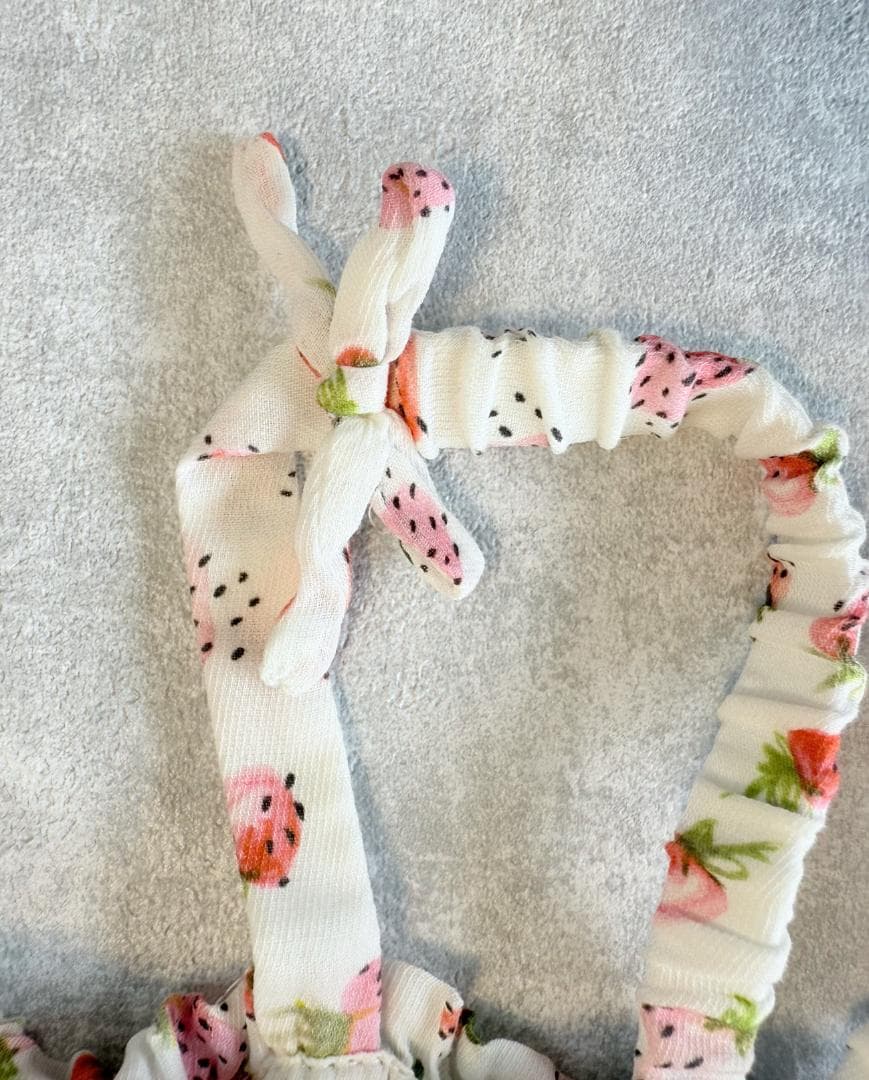 【GUCCI】グッチ ベビー ロンパース いちご柄 9-12M 箱付き