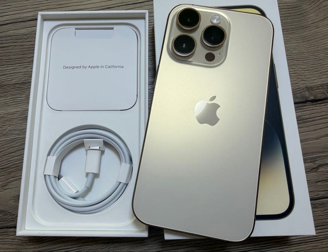 スマートフォン本体 iPhone14pro 256GB gold