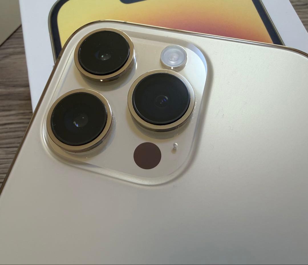 スマートフォン本体 iPhone14pro 256GB gold