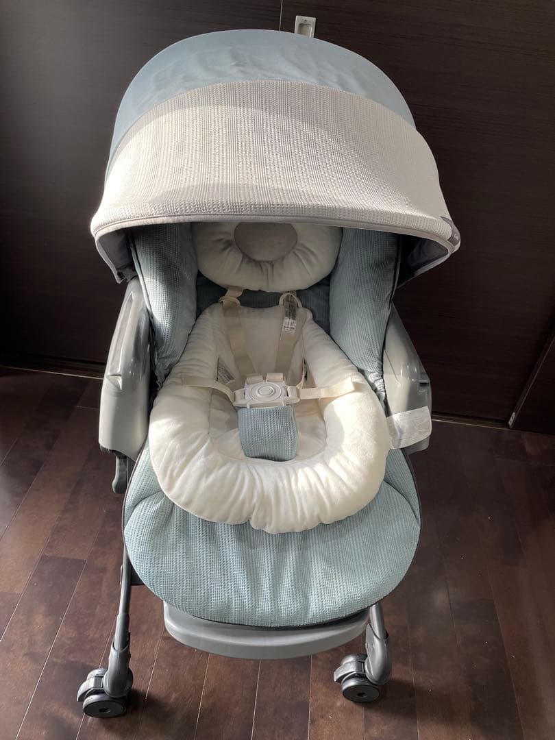 【美品】コンビ ネムリラ AT +LS 電動スウィング【おまけ】エスメラルダ枕