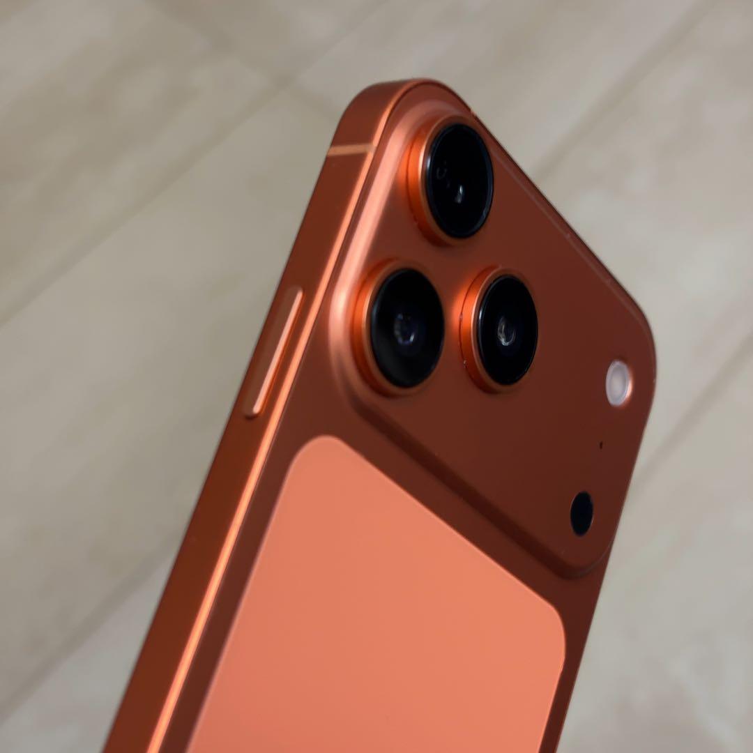 iPhone XR カスタム品 (17Pro風) 256GBケース付き