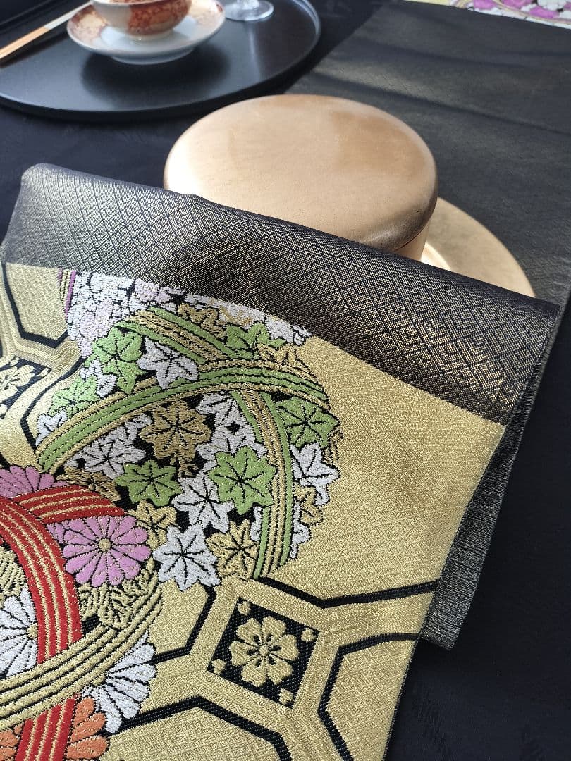 A898★逸品‼️手毬模様‼️テーブルランナー2m17cm