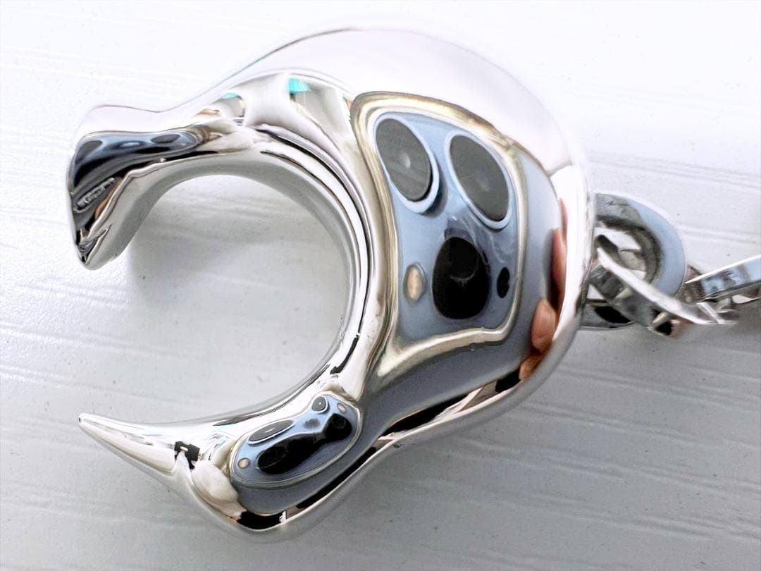 使用感なし　美品　ルイヴィトン　ルイヴィトンカップ2003　キウイ　キーホルダー