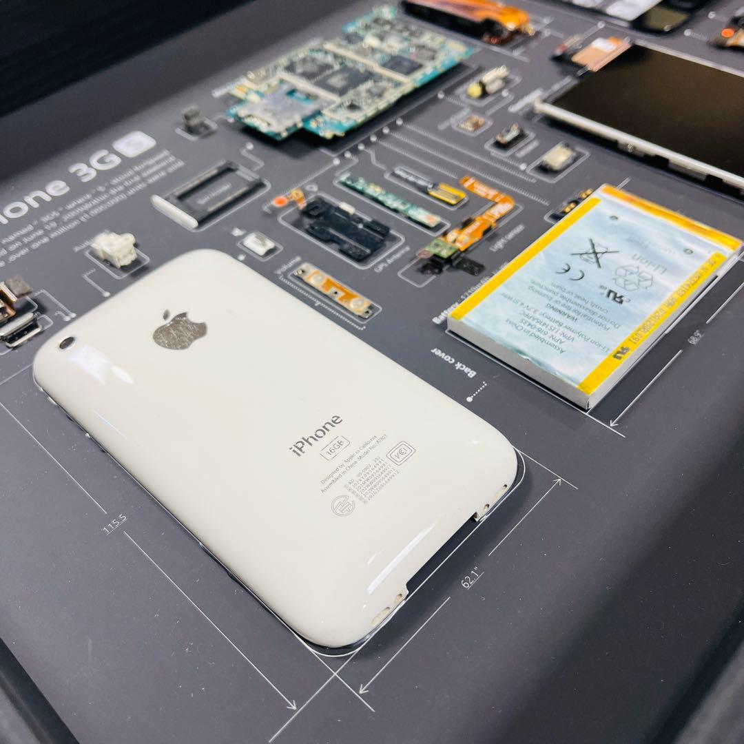 iPhone3GS White 標本アート ボックスフレーム仕様