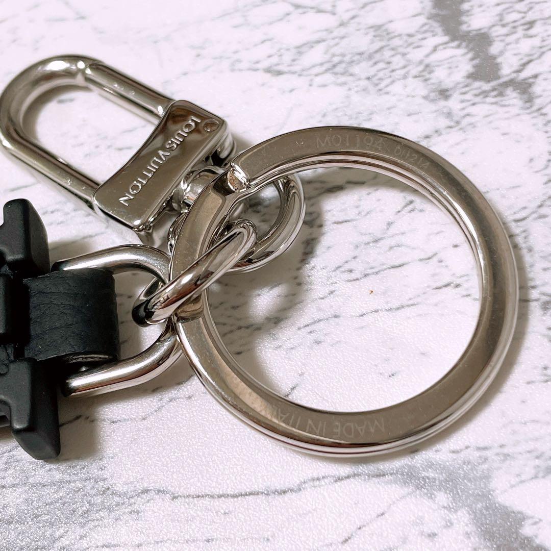 ルイヴィトン Louis Vuittonキーリング レザー M01194