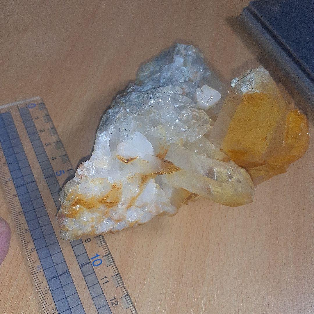 ゴールデンヒーラークォーツ　クラスター