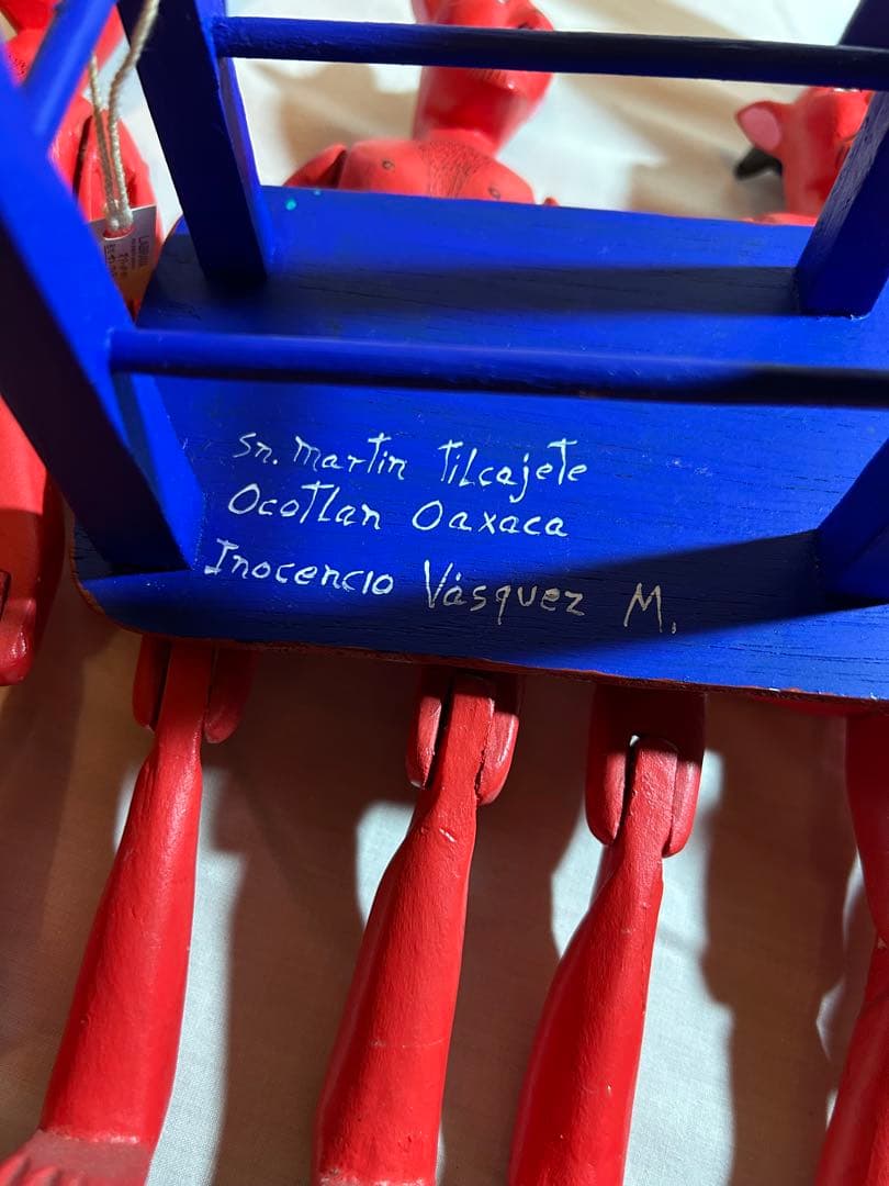 メキシコ　ウッドカービング　Inocencio Vasquez 作　「悪魔の宴」